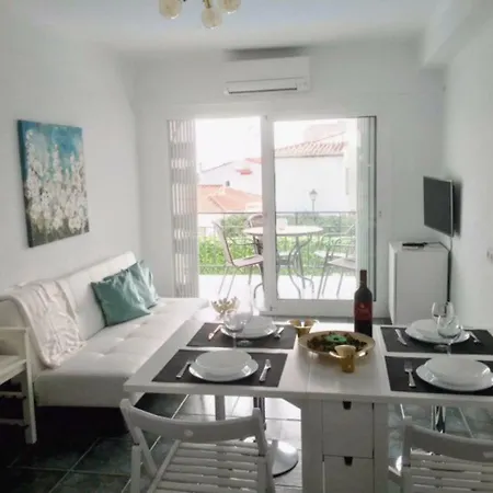 Perfect Living In In With Pool Vft/ma/10380 * Nerja